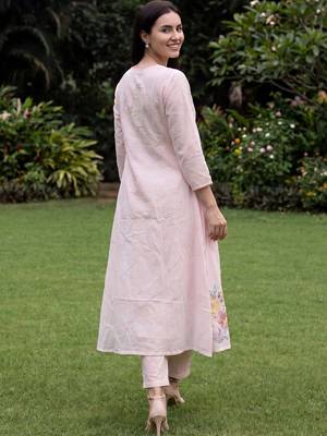 Women Floral Embroidered Empire Thread Work  Cotton Kurta with Trousers 5