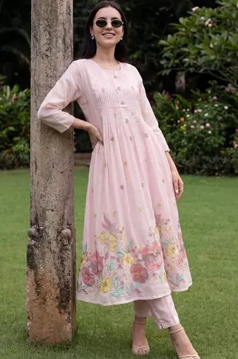 Women Floral Embroidered Empire Thread Work Pure Cotton Kurta with Trousers