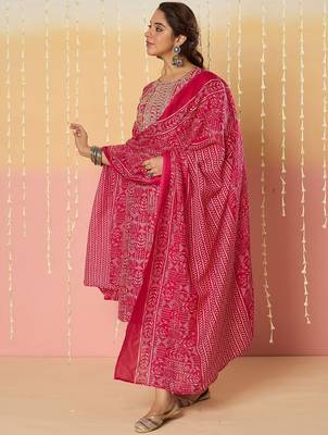 Women Ethnic Motifs Printed Regular Pure Cotton Kurta with Trousers & With Dupatta 3