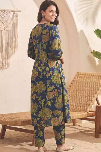 Women Floral Printed Regular Pure Cotton Kurta with Trousers