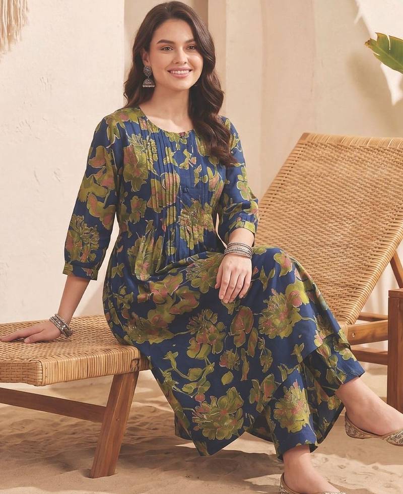 Women Floral Printed Regular Pure Cotton Kurta with Trousers