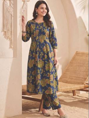 Women Floral Printed Regular Pure Cotton Kurta with Trousers 6