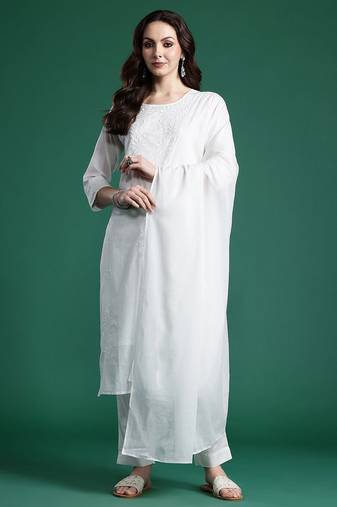 Women Floral Embroidered Regular Thread Work  Cotton Kurta with Trousers & With Dupatta