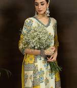 Women Floral Printed Cotton Kurta with Pyjama & Dupatta
