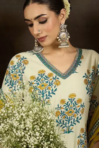 Women Floral Printed Cotton Kurta with Pyjama & Dupatta