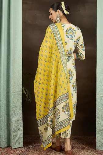 Women Floral Printed Cotton Kurta with Pyjama & Dupatta