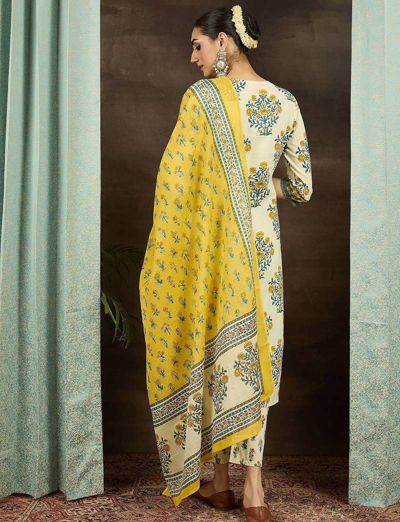 Women Floral Printed Cotton Kurta with Pyjama & Dupatta
