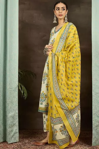 Women Floral Printed Cotton Kurta with Pyjama & Dupatta