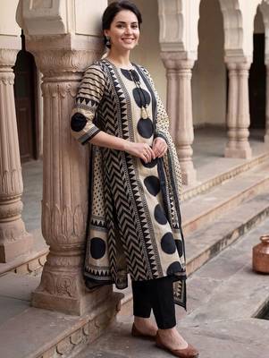 Women Printed Regular Pure Cotton Kurta with Trousers & With Dupatta 1