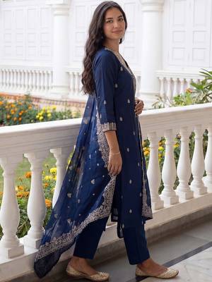 Women Ethnic Motifs Embroidered Regular Thread Work Kurta with Trousers & With Dupatta 6