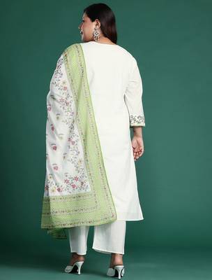 Plus Size White Embroidered Straight Kurta Trousers With Dupatta Set 6