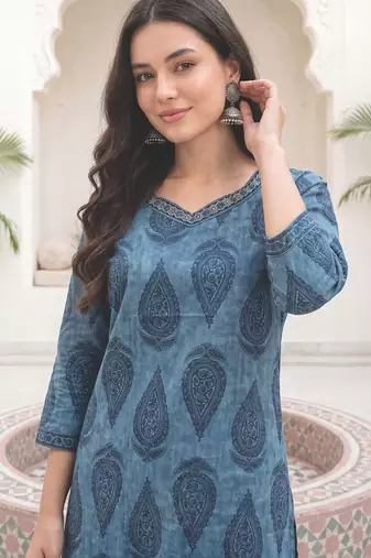 Women Ethnic Motifs Printed Regular Sequinned  Cotton Kurta with Salwar & With Dupatta