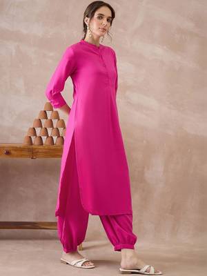 Women Regular  Cotton Kurta with Patiala 1
