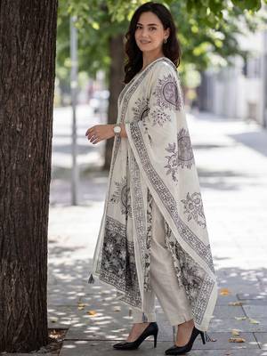 Women Ethnic Motifs Printed Regular Thread Work  Cotton Kurta with Trousers & With Dupatta 3