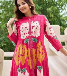 Floral Printed Mandarin Collar Pleated  Cotton A-Line Kurta With Trousers