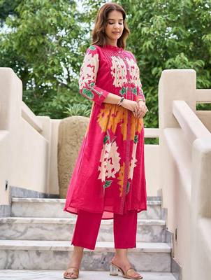 Floral Printed Mandarin Collar Pleated  Cotton A-Line Kurta With Trousers 4