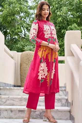 Floral Printed Mandarin Collar Pleated  Cotton A-Line Kurta With Trousers
