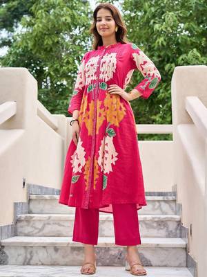 Floral Printed Mandarin Collar Pleated  Cotton A-Line Kurta With Trousers 5