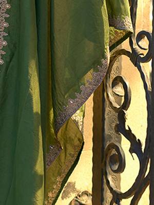 Ethnic Motifs Embroidered Regular Thread Work Straight Kurta Set 3
