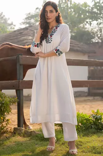 Floral Embroidered V-Neck A-Line  Cotton Kurta WIth Trousers