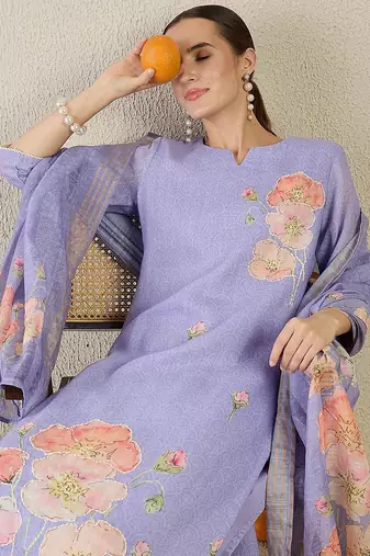 Women Floral Printed Kurta with Trousers & Dupatta