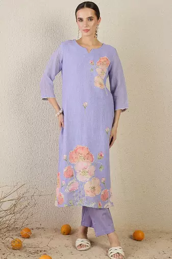 Women Floral Printed Kurta with Trousers & Dupatta