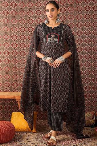 Floral Printed  Cotton Straight Kurta Trousers With Dupatta