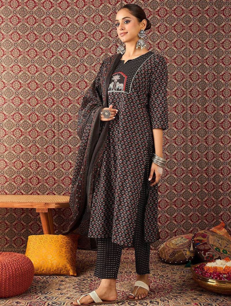 Floral Printed  Cotton Straight Kurta Trousers With Dupatta