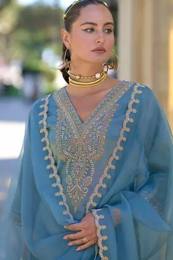 Ethnic Motifs Embroidered Sequinned Straight Kurta With Trousers & Dupatta
