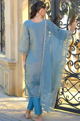 Ethnic Motifs Embroidered Sequinned Straight Kurta With Trousers & Dupatta