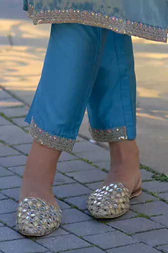 Ethnic Motifs Embroidered Sequinned Straight Kurta With Trousers & Dupatta