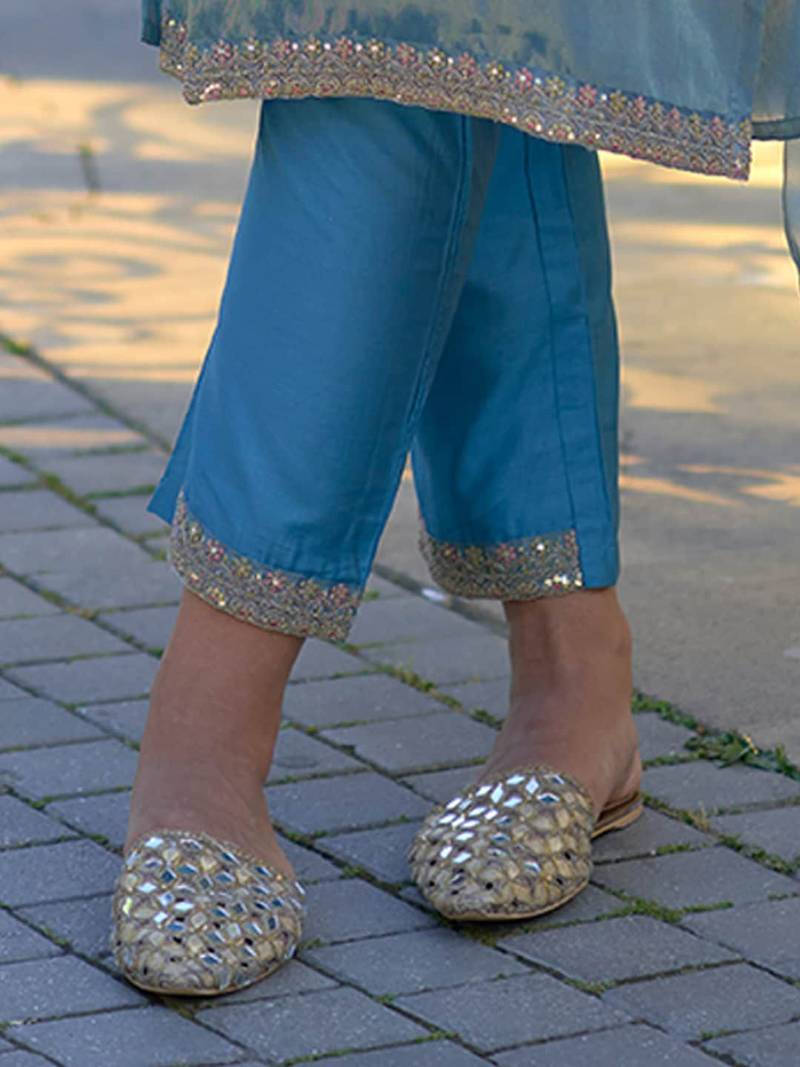 Ethnic Motifs Embroidered Sequinned Straight Kurta With Trousers & Dupatta
