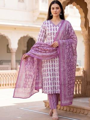 Women Ethnic Motifs Printed Regular  Cotton Kurta with Trousers & With Dupatta 1