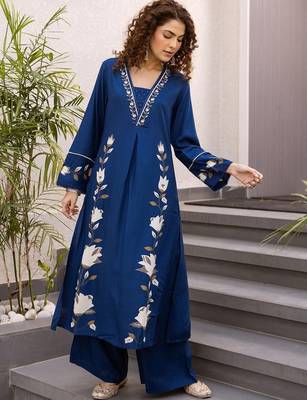 Women Floral Printed A-Line Kurta with Palazzos 4