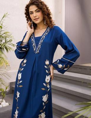 Women Floral Printed A-Line Kurta with Palazzos 5