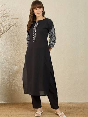 Women Ethnic Motifs Embroidered Regular Thread Work  Cotton Kurta with Trousers 3