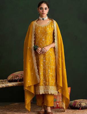 Women Ethnic Motifs Embroidered Regular Thread Work Kurta with Trousers & With Dupatta 1