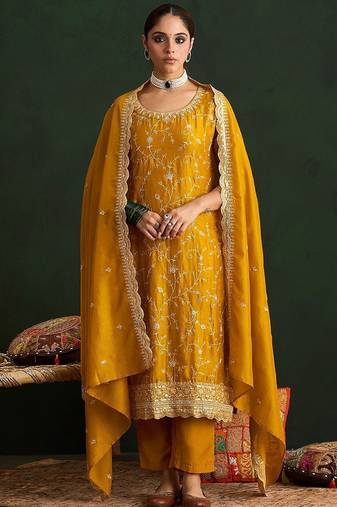 Women Ethnic Motifs Embroidered Thread Work Kurta with Trousers & With Dupatta