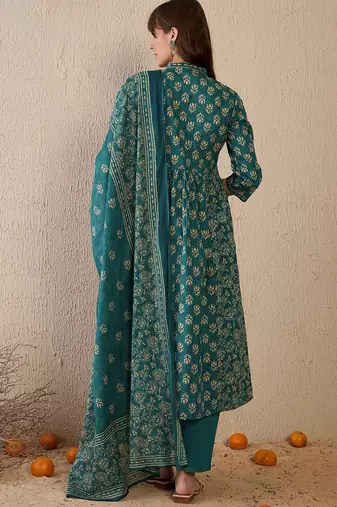 Women Floral Printed Empire  Cotton Kurta with Trousers & With Dupatta