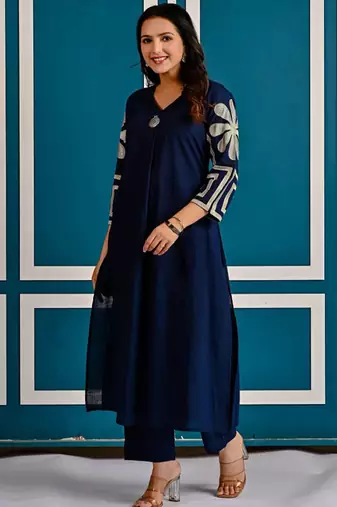 Women Embroidered Regular Thread Work  Cotton A-Line Kurta with Trousers