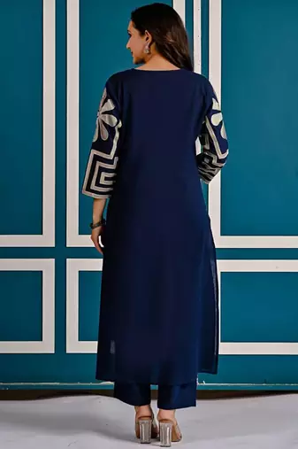 Women Embroidered Regular Thread Work  Cotton A-Line Kurta with Trousers