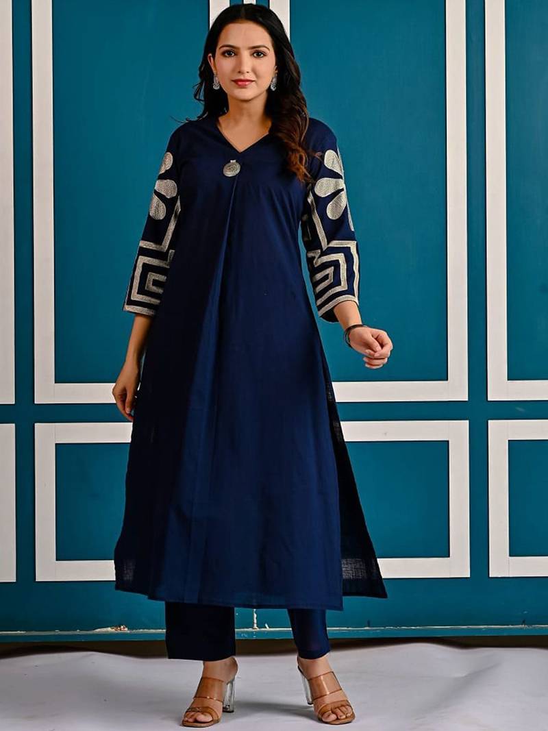 Women Embroidered Regular Thread Work  Cotton A-Line Kurta with Trousers