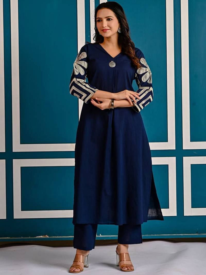 Women Embroidered Regular Thread Work  Cotton A-Line Kurta with Trousers