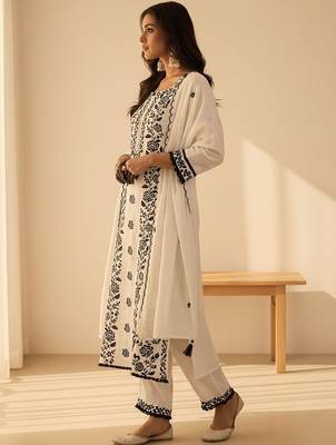Ethnic Motifs Embroidered Regular Thread Work Kurta With Trousers & Dupatta 6