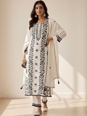 Ethnic Motifs Embroidered Regular Thread Work Kurta With Trousers & Dupatta 7