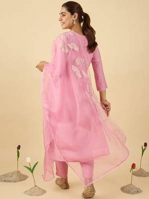 Women Floral Embroidered Kurta with Trousers & Dupatta 4