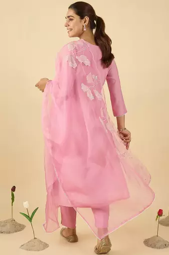 Women Floral Embroidered Kurta with Trousers & Dupatta