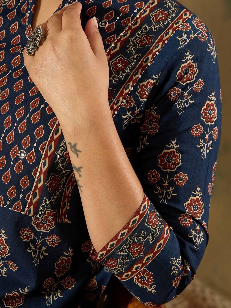 Ethnic Motifs Printed  Cotton Kurta With Trousers