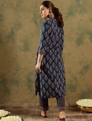 Ethnic Motifs Printed  Cotton Kurta With Trousers 5