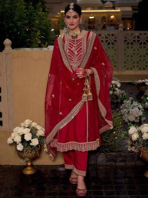 Ethnic Motifs Embroidered Panelled Kurta With Trousers & Dupatta 1